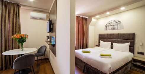 hotel room image