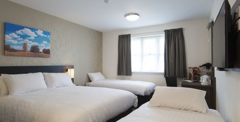 hotel room image