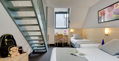 hotel room image