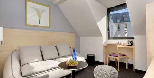 hotel room image