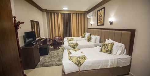 hotel room image