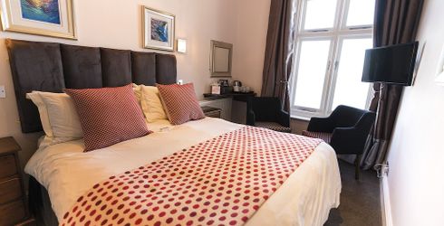 hotel room image