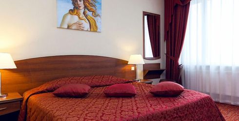 hotel room image