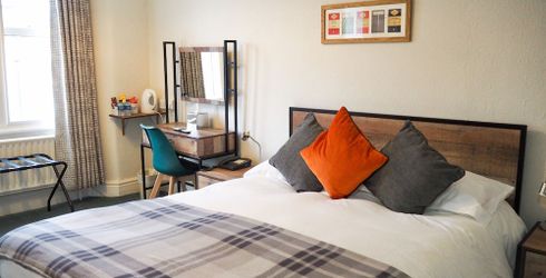 hotel room image