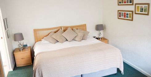 hotel room image