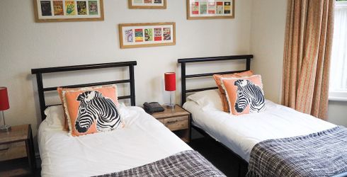 hotel room image