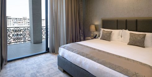 hotel room image