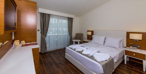 hotel room image