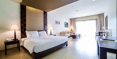 hotel room image