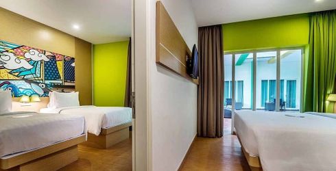 hotel room image
