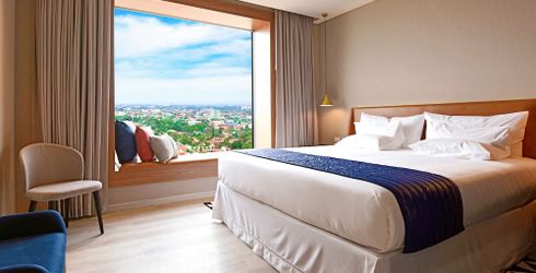 hotel room image