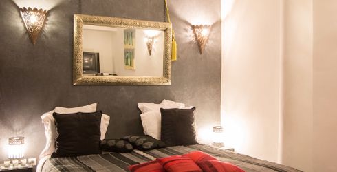 hotel room image