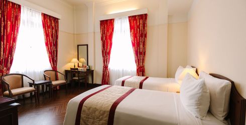 hotel room image