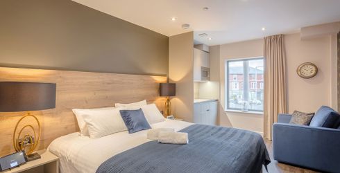 hotel room image