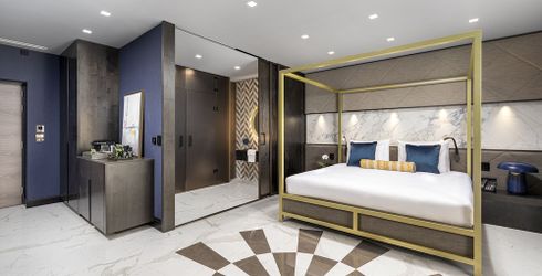 hotel room image