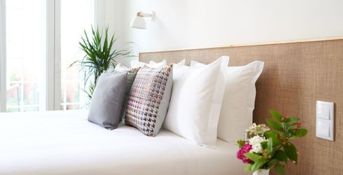 hotel room image