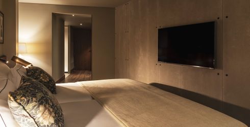 hotel room image
