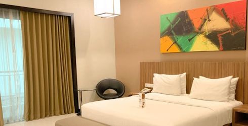 hotel room image