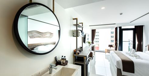 hotel room image
