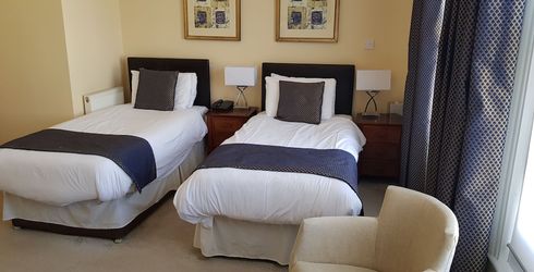 hotel room image