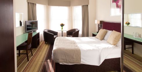 hotel room image