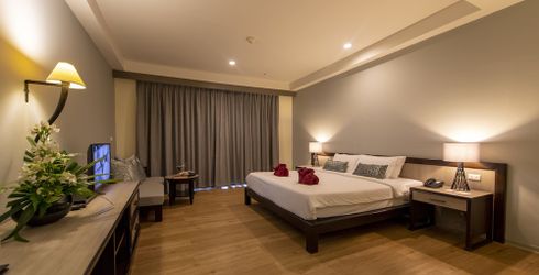 hotel room image