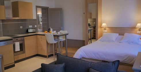 hotel room image