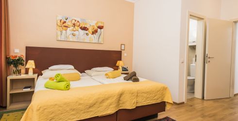 hotel room image