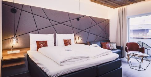 hotel room image