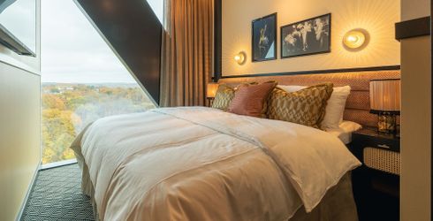 hotel room image
