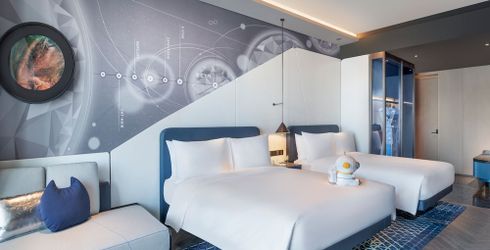 hotel room image