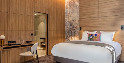 hotel room image