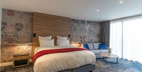 hotel room image