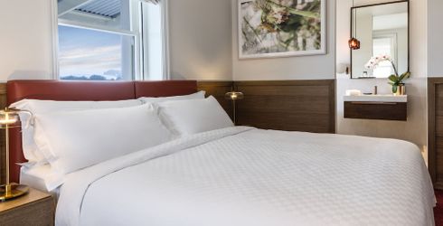 hotel room image