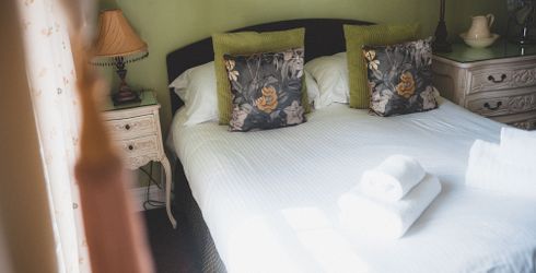 hotel room image