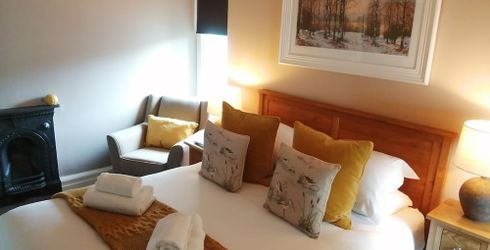 hotel room image