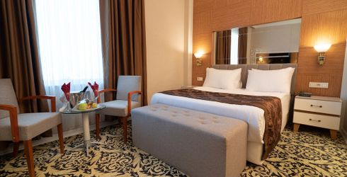 hotel room image