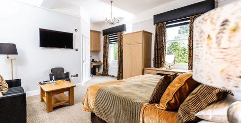 hotel room image