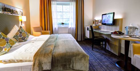 hotel room image