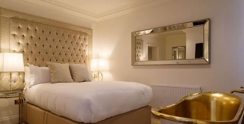 hotel room image