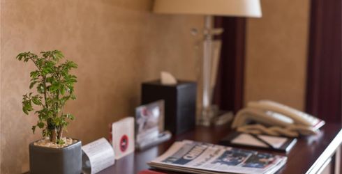 hotel room image