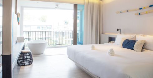 hotel room image