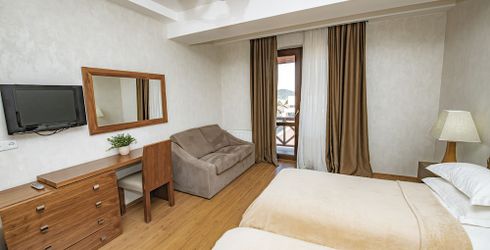 hotel room image