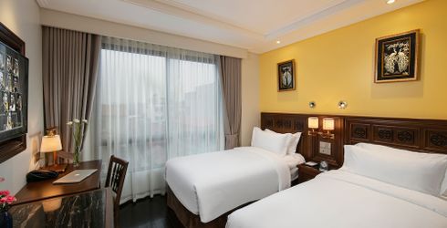 hotel room image