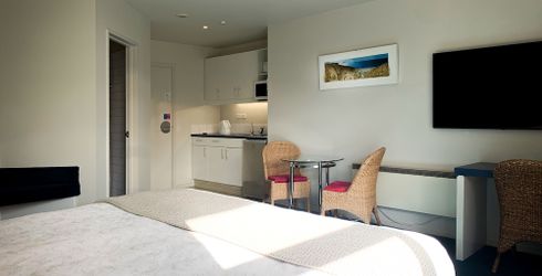 hotel room image