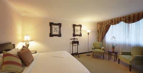 hotel room image