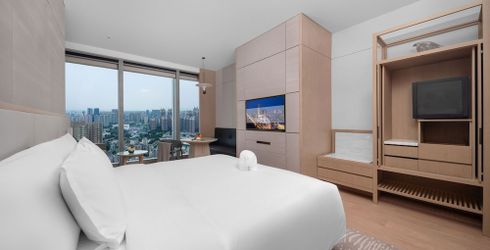 hotel room image