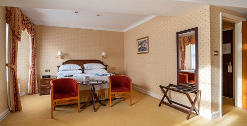 hotel room image