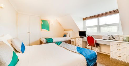 hotel room image