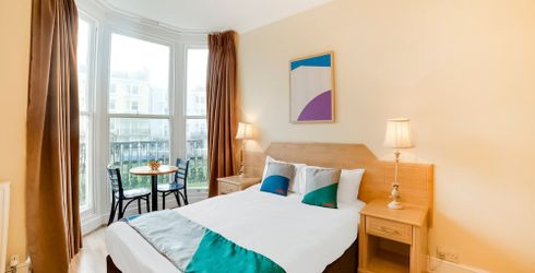hotel room image
